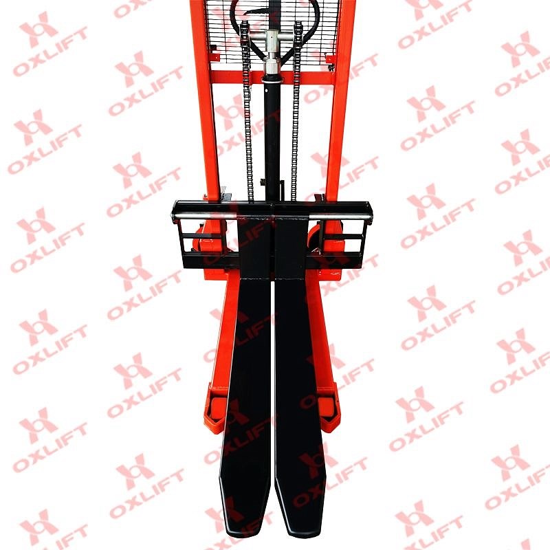 Фото 92 - Ручной Гидравлический Штабелер HS 1615 OXLIFT 1500 кг 1,6 м.
