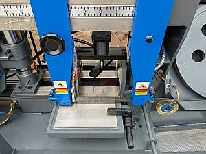 Фото 29 - MetalTec BS 350 CH ленточнопильный станок для резки металла под углом 90°.