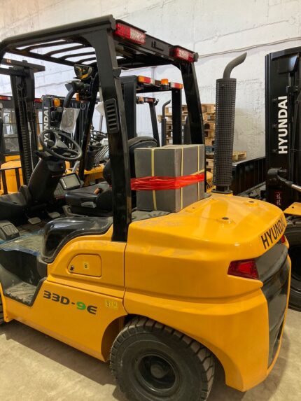 Вилочный погрузчик Hyundai 30D-9E